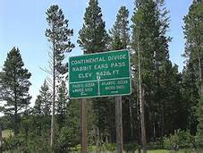 rabbit-ears-pass-sign